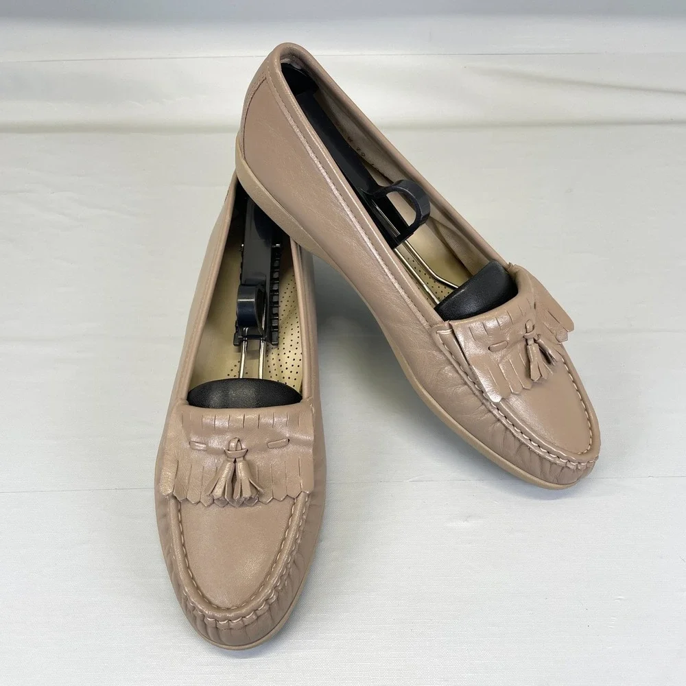 SAS Kiltie Tassel Loafers Womens Size 9.5 W Taupe Leather Slip On Comfort Shoes